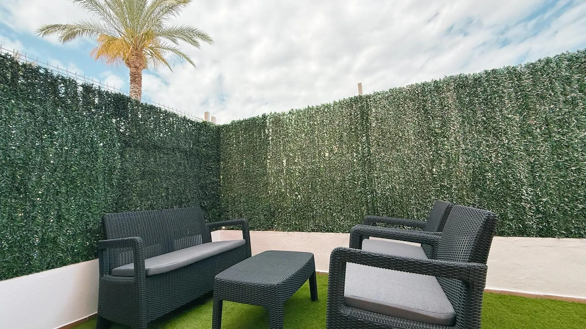 Apartamento Laguna Beach En Vera Playa Ac Jardin Privado Y Parking